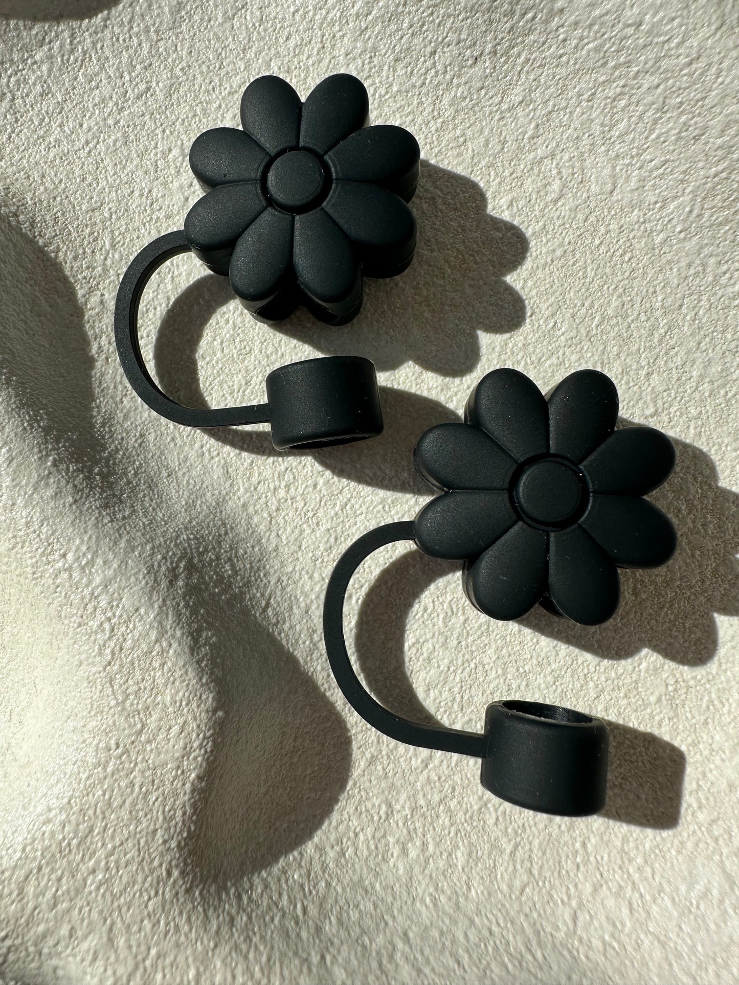 Daisy Black Straw Lids